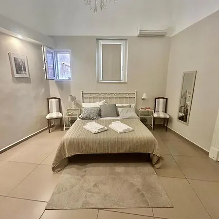 La Casa Di Gabri Aeroporto di Catania Fontana Rossa